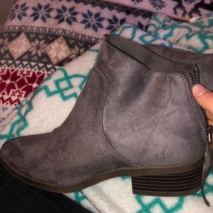 American eagle booties/ ankle boot